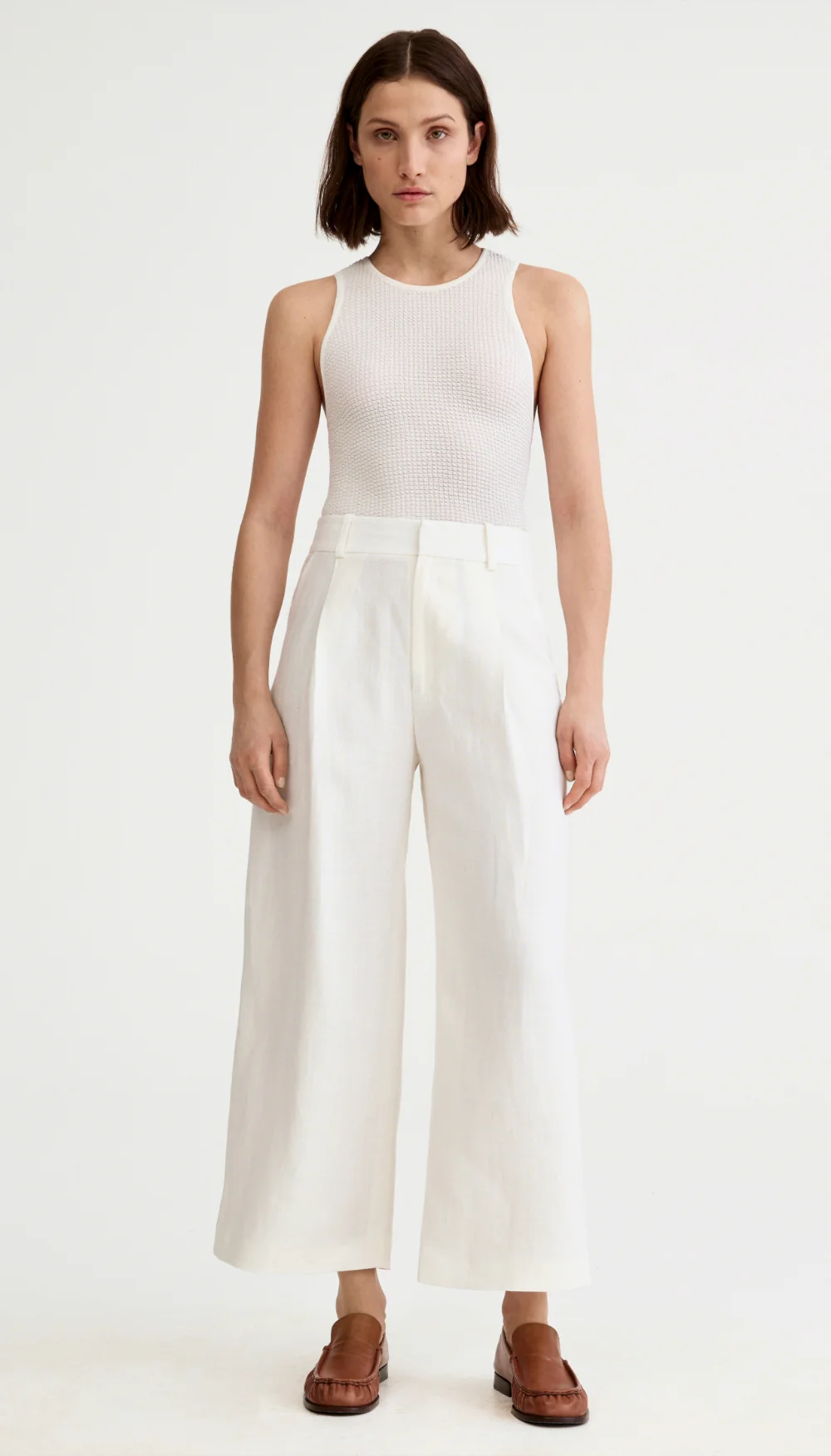 Linen Cropped Pleated Trouser