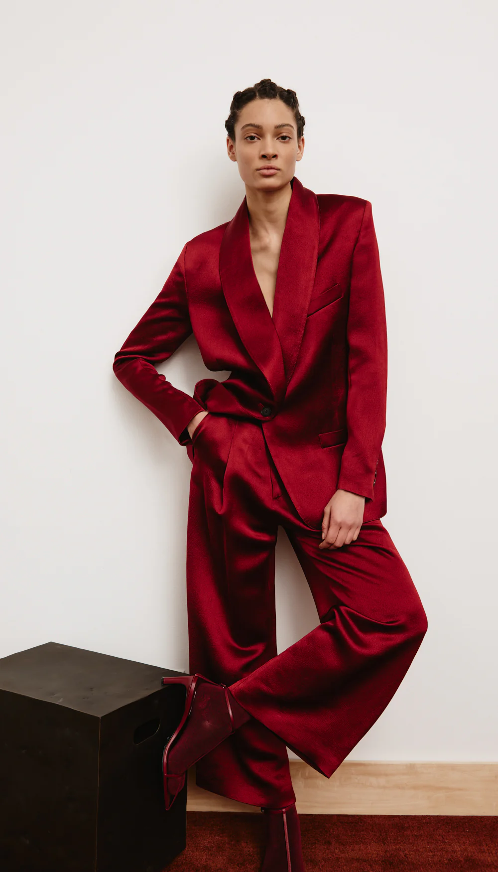 Cropped Pleated Trouser - Image 5